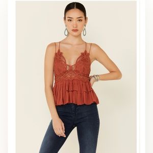 FREE PEOPLE WOMEN'S
ADELLA CAMI‎ LACE RUFFLED
TANK TOP XS NWT